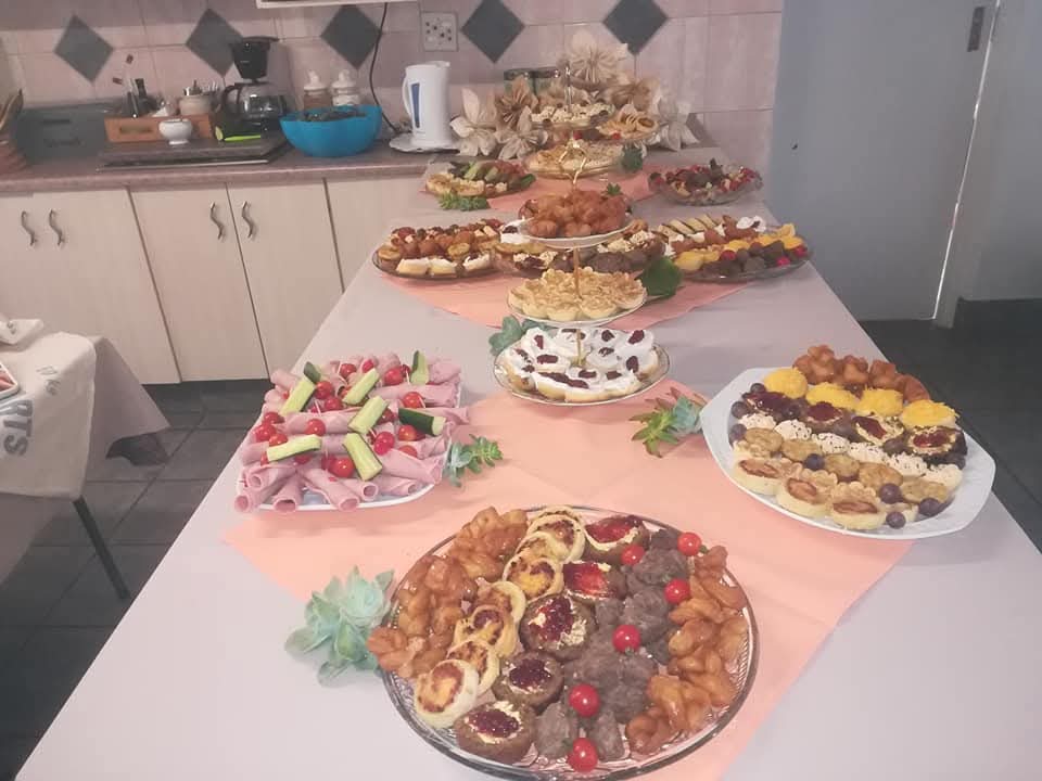 Lekker Bek – Tuis gebak photo 1