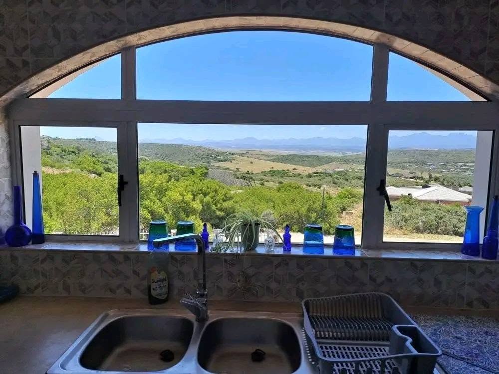 Stone Crown Manor – Mossel Bay photo 3