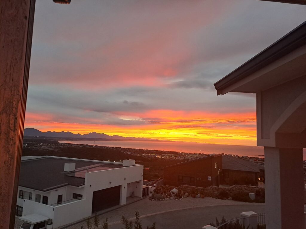 Stone Crown Manor – Mossel Bay photo 11